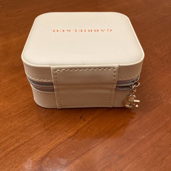 Travel Jewelry Organizer Vegan Leather Cream - Picture 3 of 6